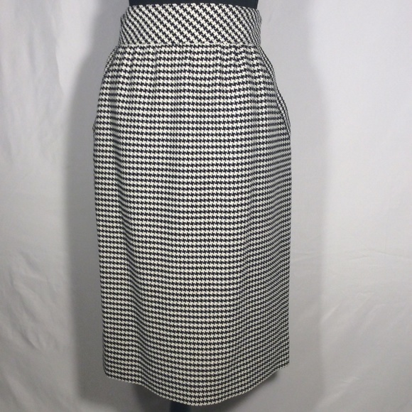 Escada Vintage Business Suit - Picture 5 of 6